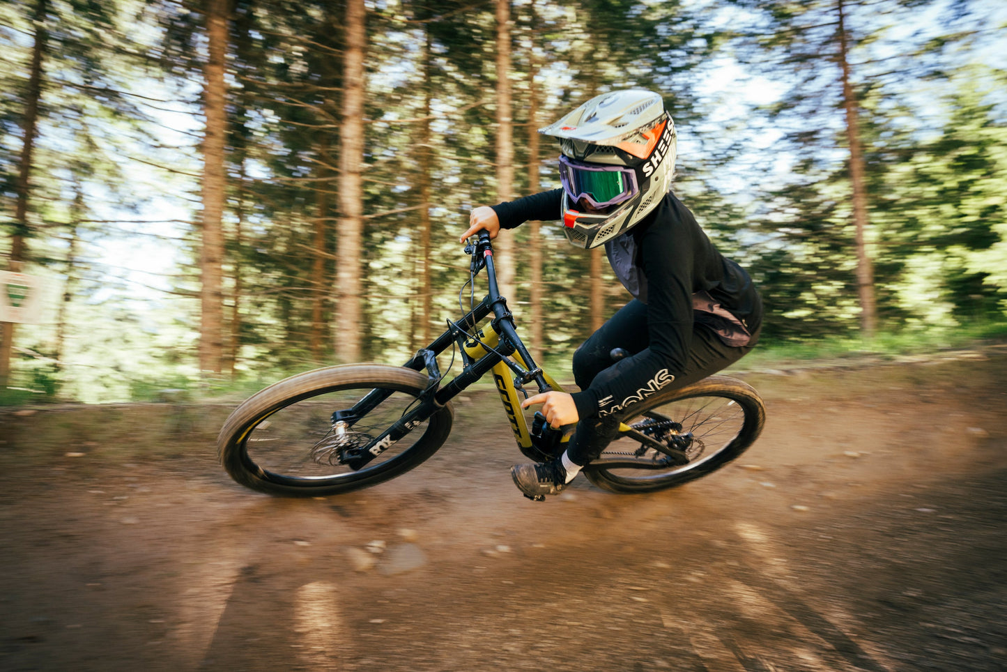 SHEESH 80's Hurricane Goggle Plumviolet