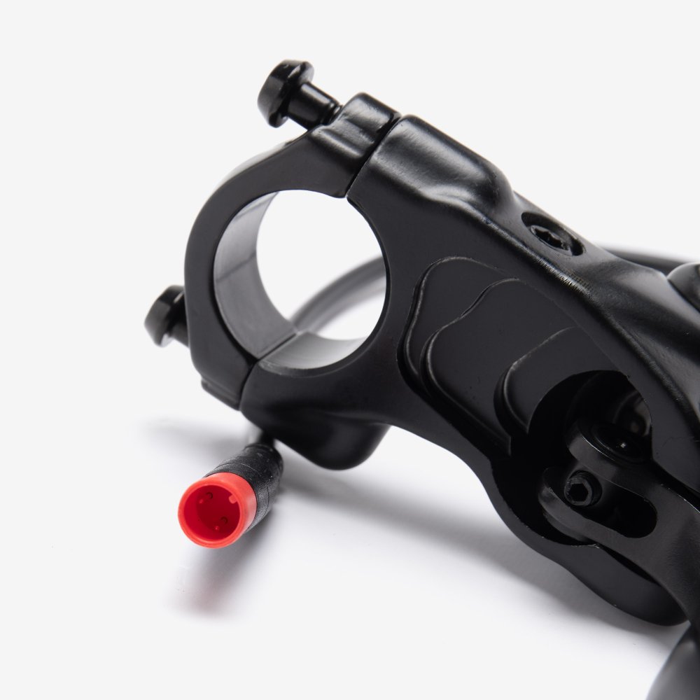 Brake Master Cylinder 2