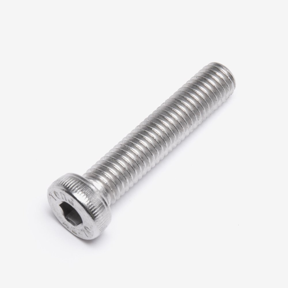 Bolt (DIN7984-2002)