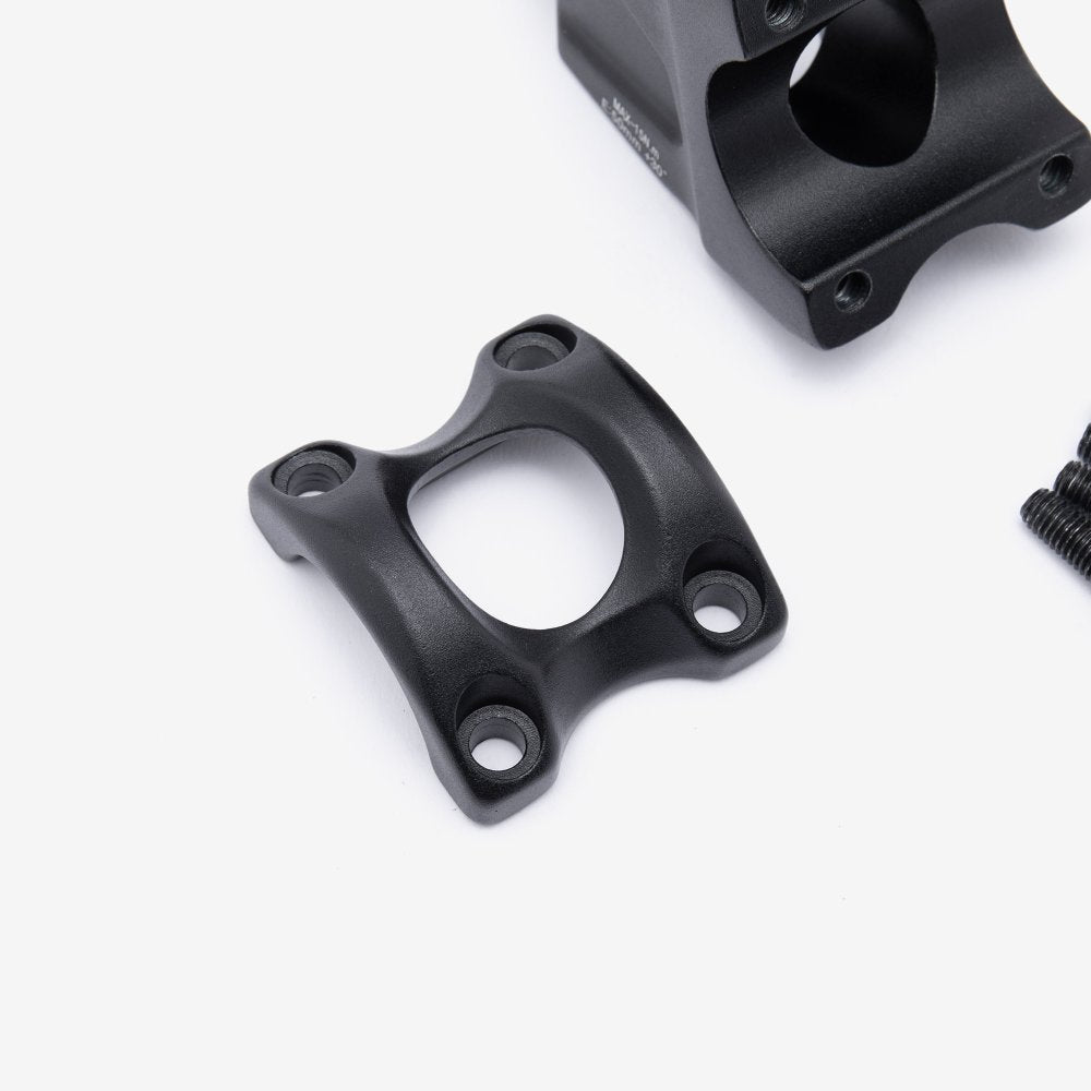 Handlebar Clamp 2