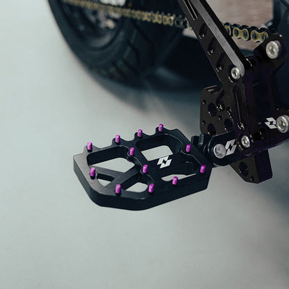 Talaria Full-E Charged Schwarzes Fußrasten-Set für Light Bee / Talaria / Pro SS