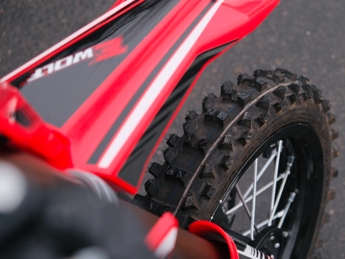 Nicot E-Wolf Red 12-12 Zoll