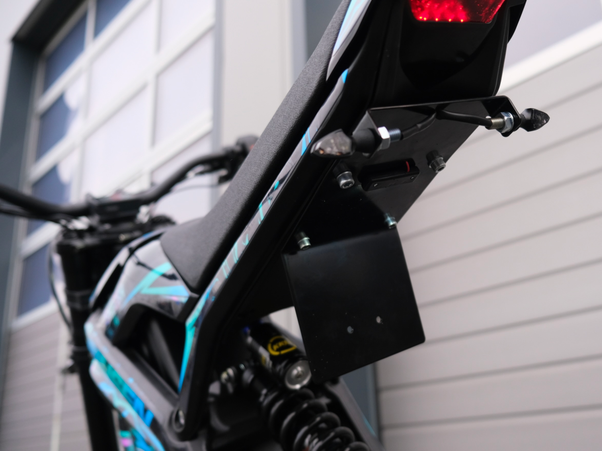 Kurzer Kennzeichenhalter SWM BINSEN