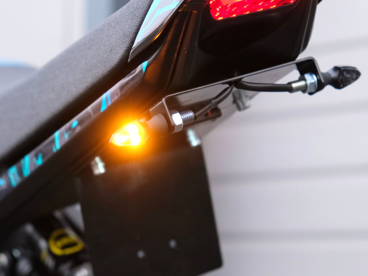 Kurzer Kennzeichenhalter SWM BINSEN