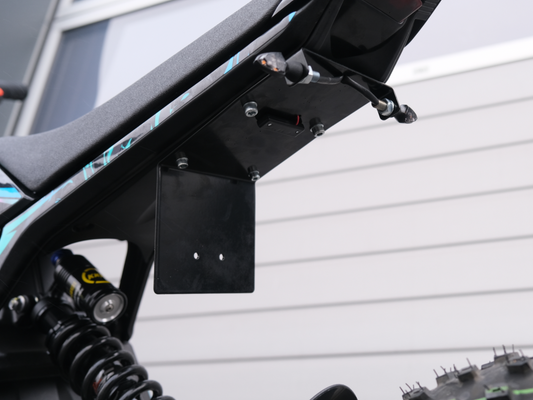 Kurzer Kennzeichenhalter SWM BINSEN