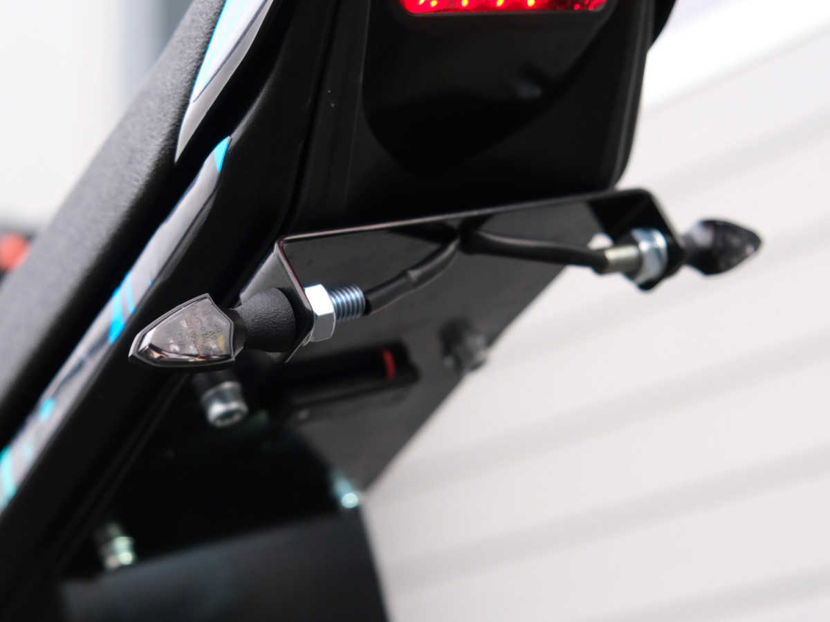 Kurzer Kennzeichenhalter SWM BINSEN