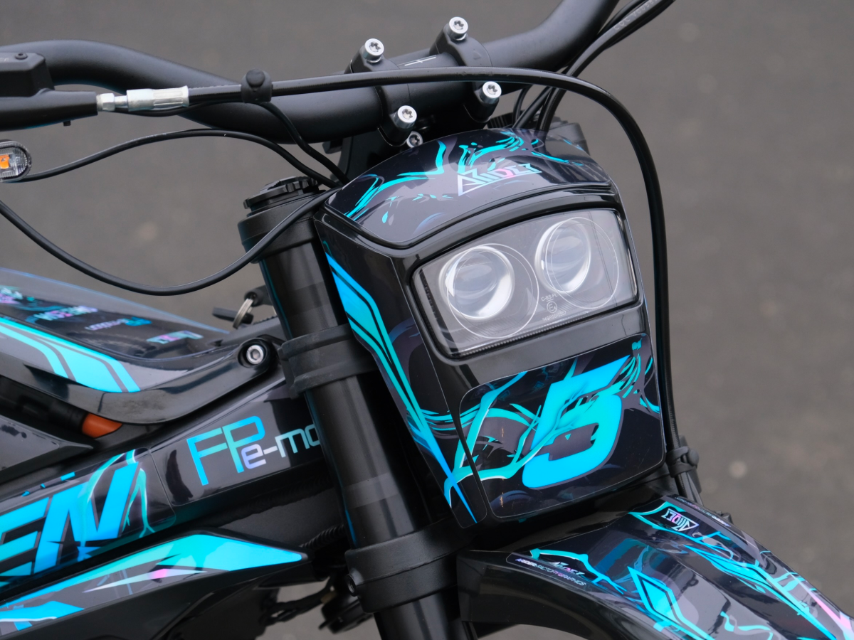 SWM BINSEN FP EDITION ELECTRIC BLUE